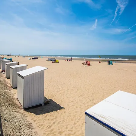 Apartman With Sea View And Parking Space Middelkerke